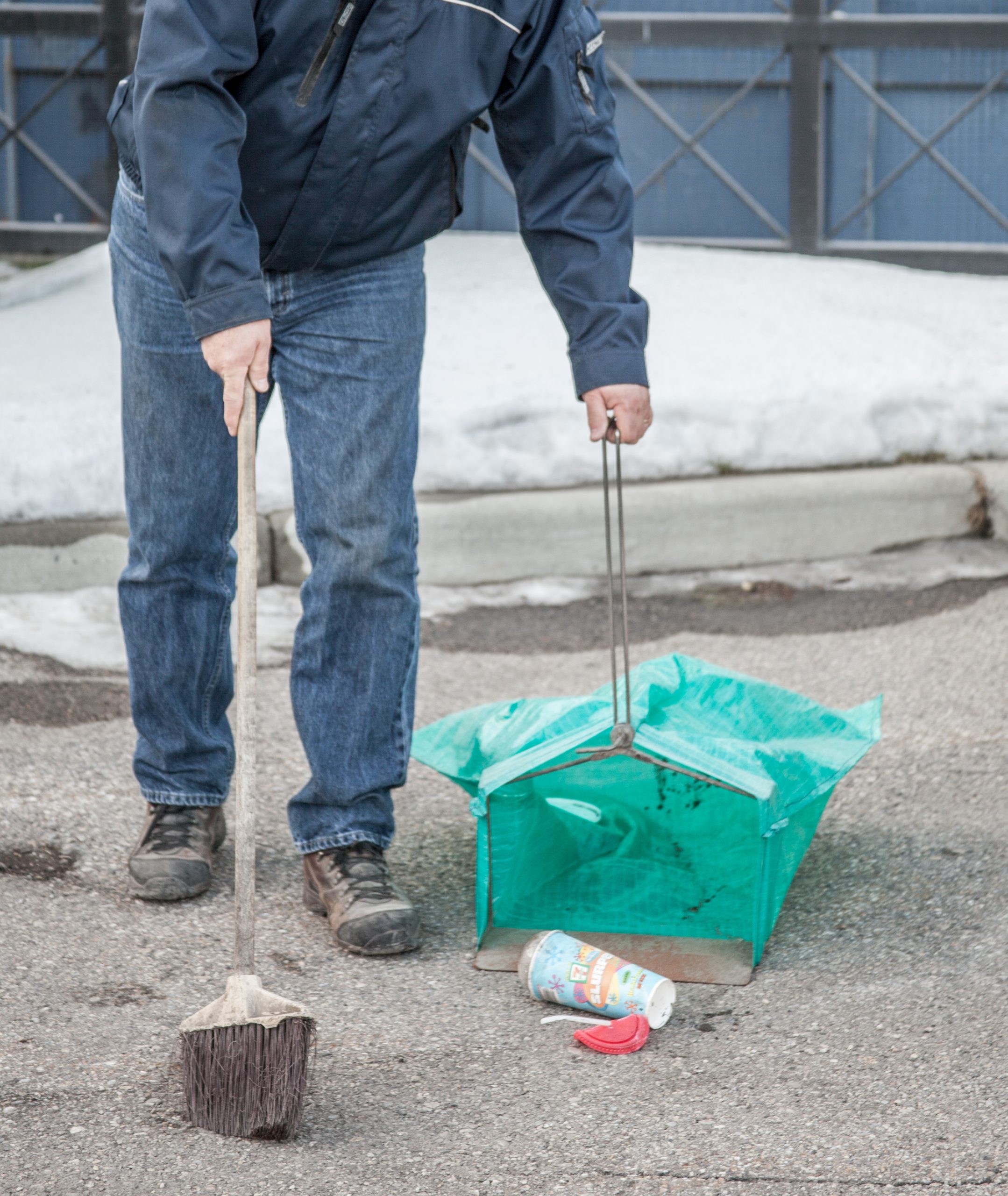 Parking Lot Sweeping Service Parking Lot Sweeping Service